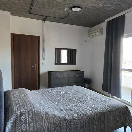 Sun Rays شقة تيرانا